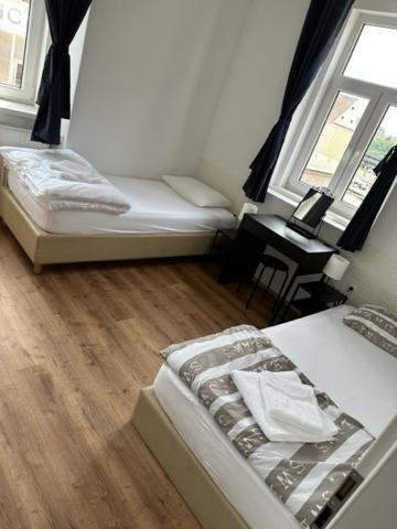 Gostilna In Apartmaji Zlati Lev - Maribor Exterior photo